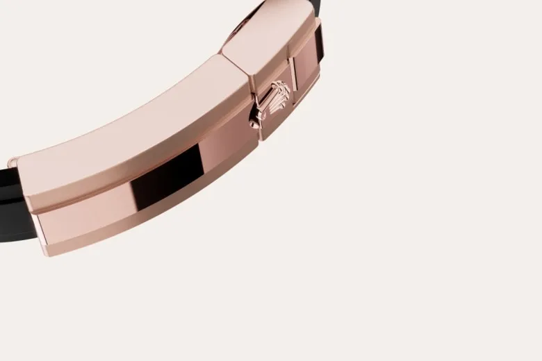 Watch Specs - of Yacht-Master 37 - Walker Luxury Jeweller