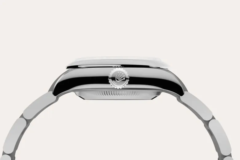 Watch Specs - of Oyster Perpetual 28 - Walker Luxury Jeweller