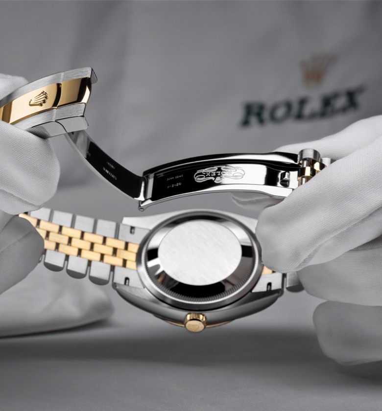 Servicing Walker Luxury Jeweller - Dundee