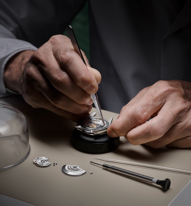 Servicing Walker Luxury Jeweller - Dundee