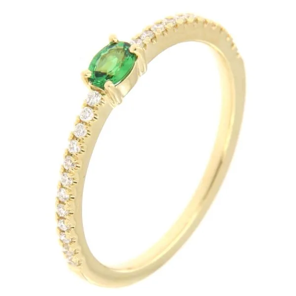 18ct yellow gold oval green garnet and diamond ring