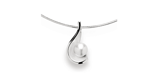 Silver matt & polished curved shaped pendant set with one white freshwater pearl