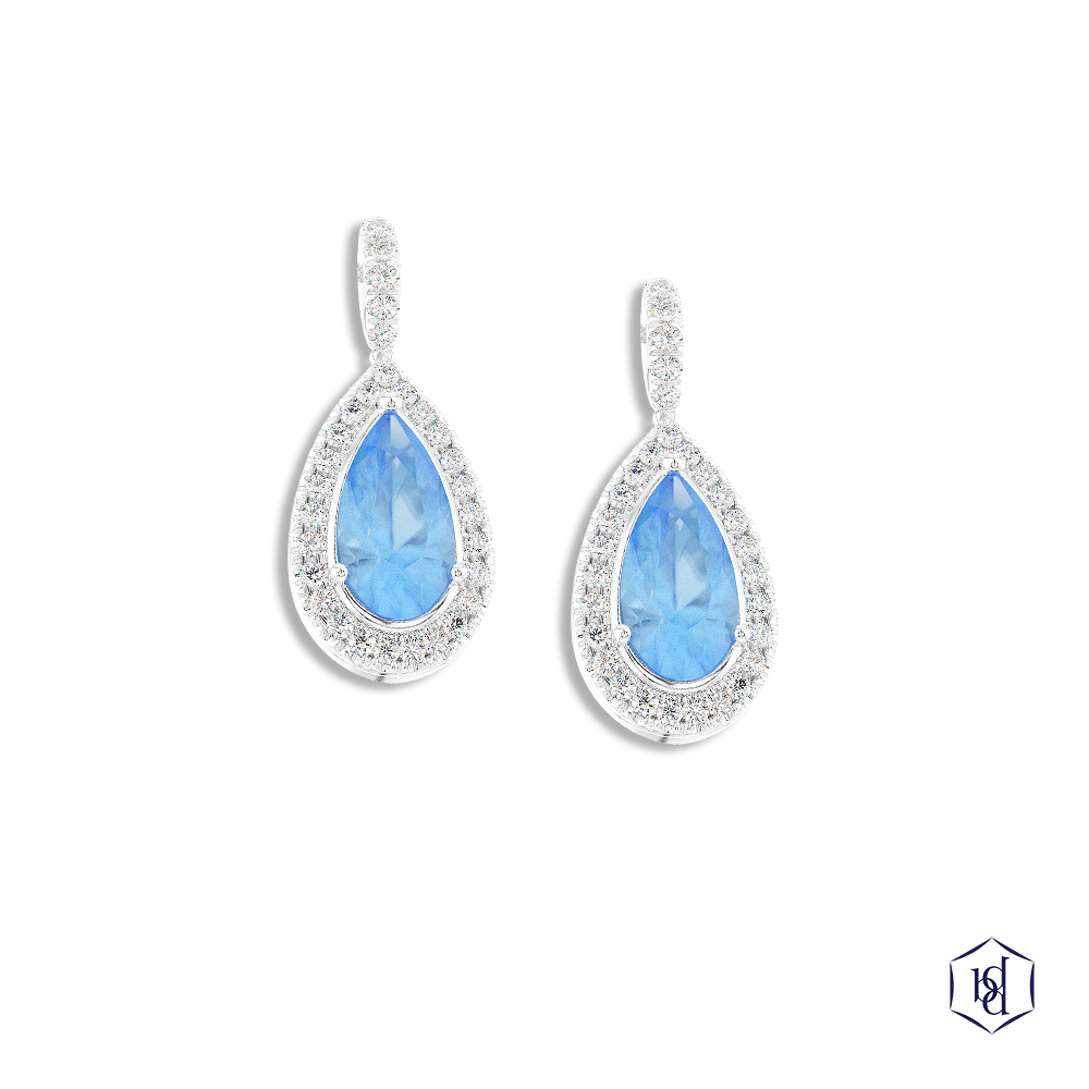 pear shape cut aquamarine in a platinum earrings drop